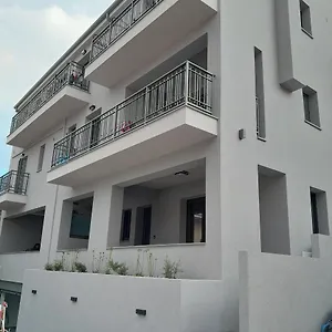 Apartment Brand New Flat Near De Bosset Bridge,, Argostoli (Kefalonia)
