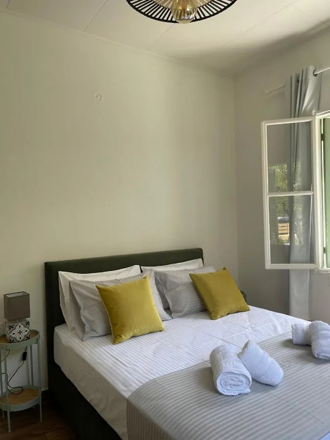Via De Bosset City Cottage أرغوستولي اليونان